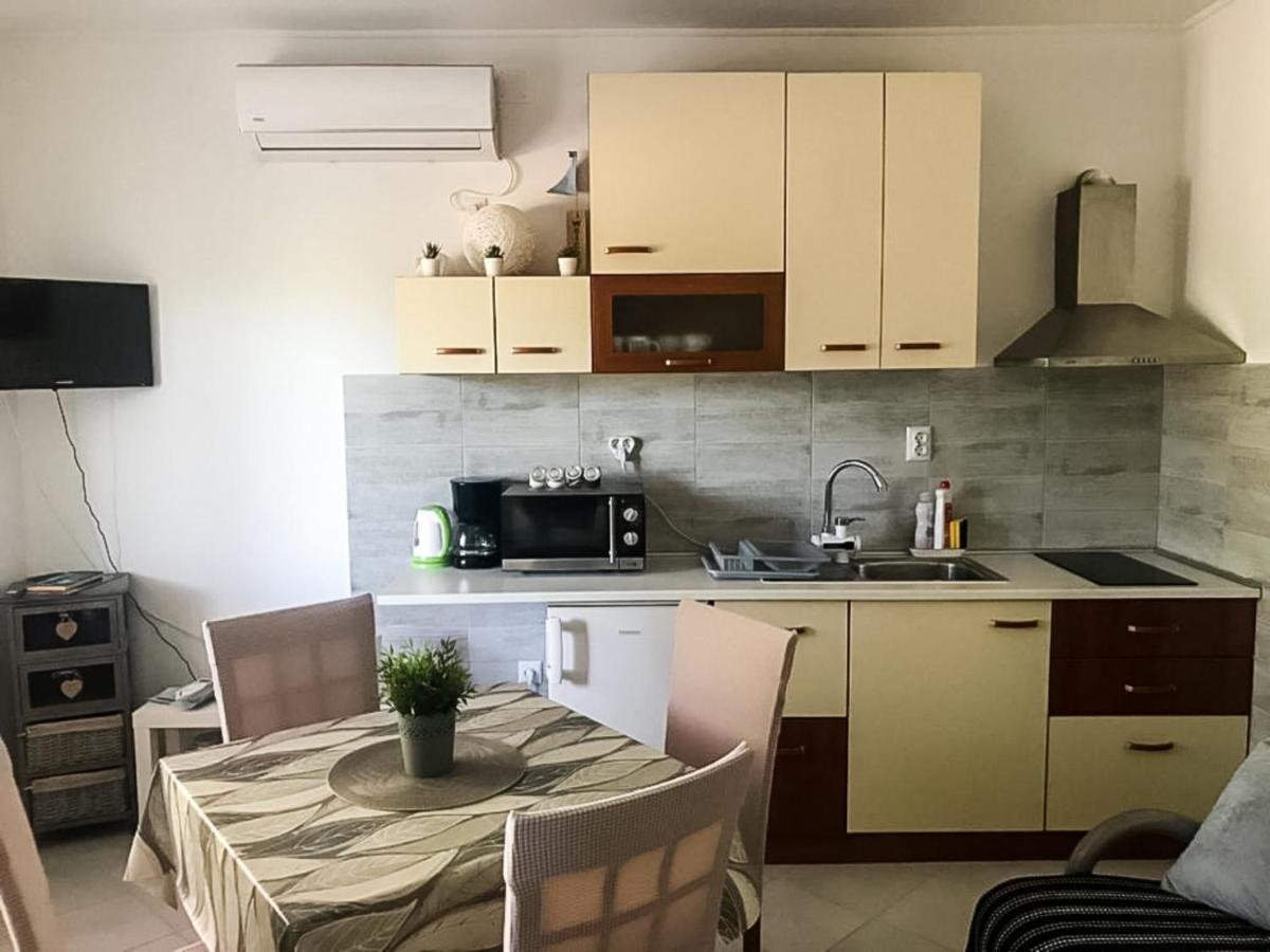 Apartments Sea Star Ivana Marina Dış mekan fotoğraf
